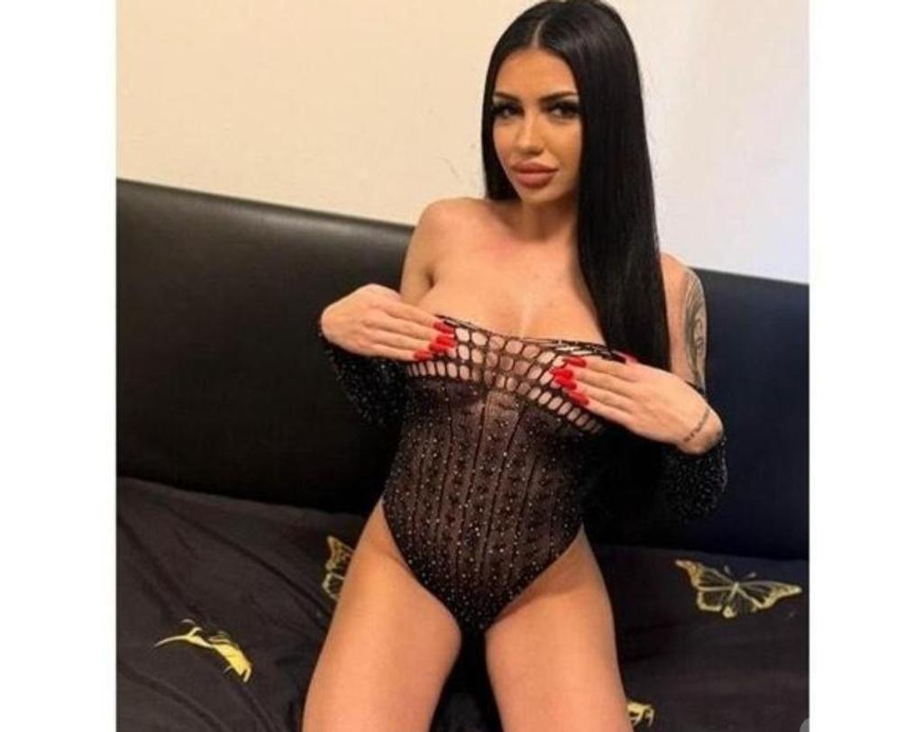  is Female Escorts. | Bath | United Kingdom | United Kingdom | scarletamour.com 