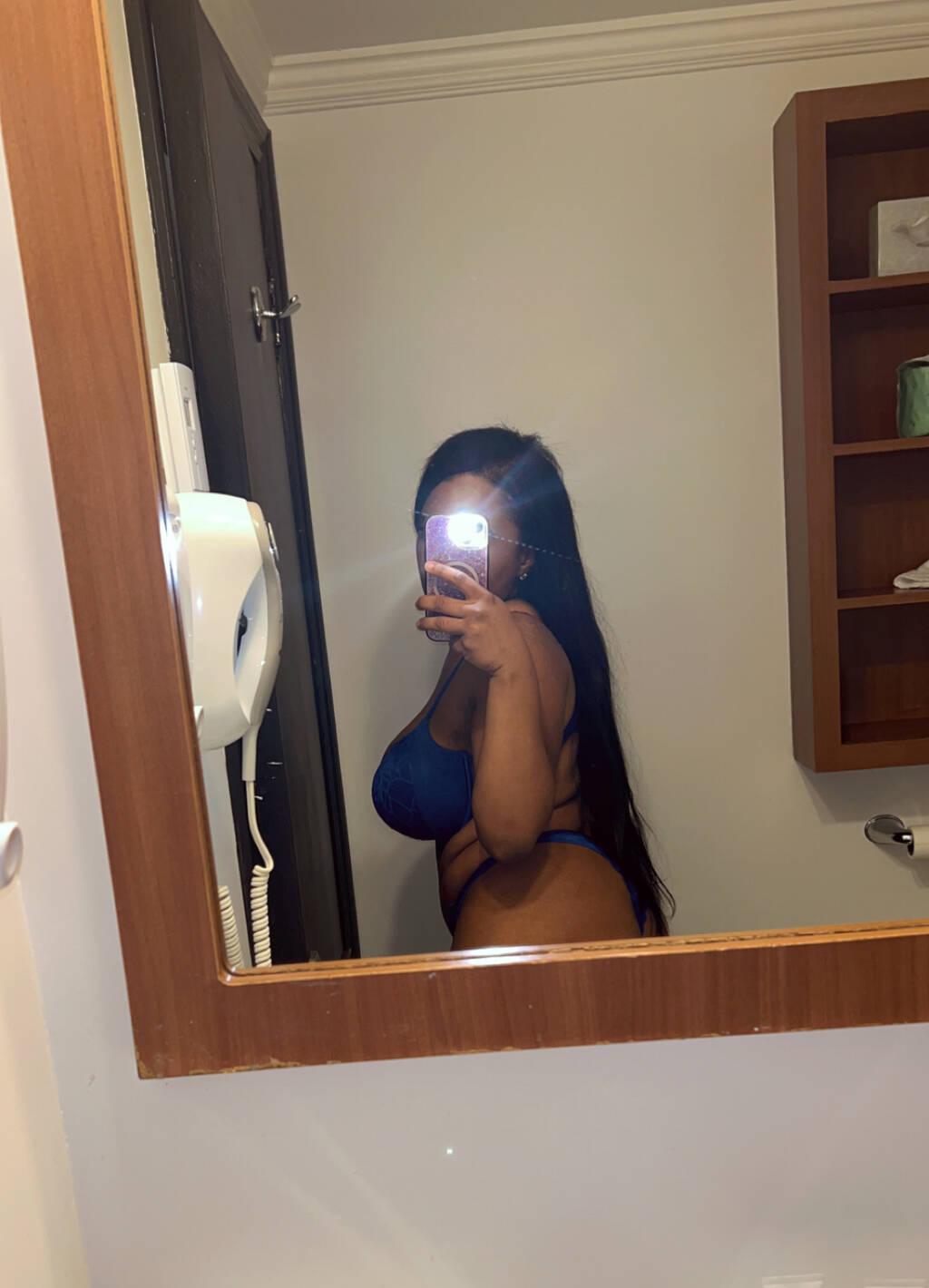 
                        Carla
                     is Female Escorts. | Quebec City | Quebec | Canada | scarletamour.com 