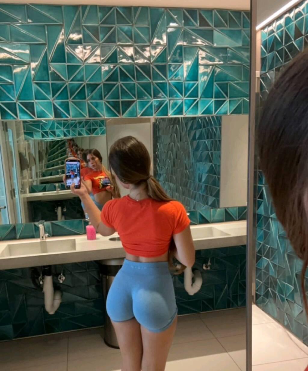 
                        Katy
                     is Female Escorts. | Trois Rivieres | Quebec | Canada | scarletamour.com 