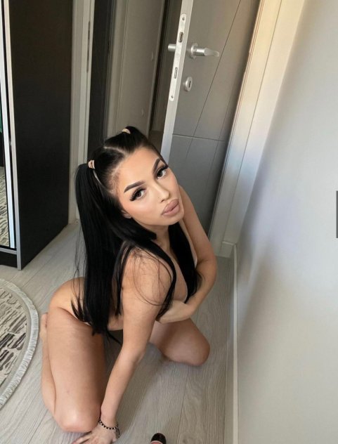  is Female Escorts. | Queens | New York | United States | scarletamour.com 