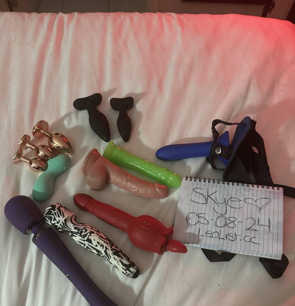 
                        Skye (New to town)
                     is Female Escorts. | Medicine Hat | Alberta | Canada | scarletamour.com 