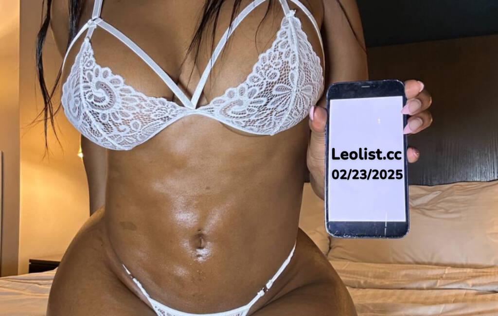 
                        Jania
                     is Female Escorts. | London | Ontario | Canada | scarletamour.com 