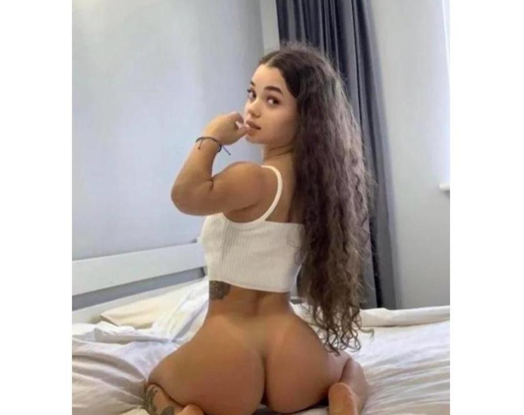  is Female Escorts. | Devon | United Kingdom | United Kingdom | scarletamour.com 