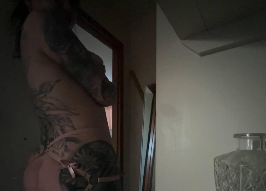 
                        Sabrina Lynn
                     is Female Escorts. | Edmonton | Alberta | Canada | scarletamour.com 