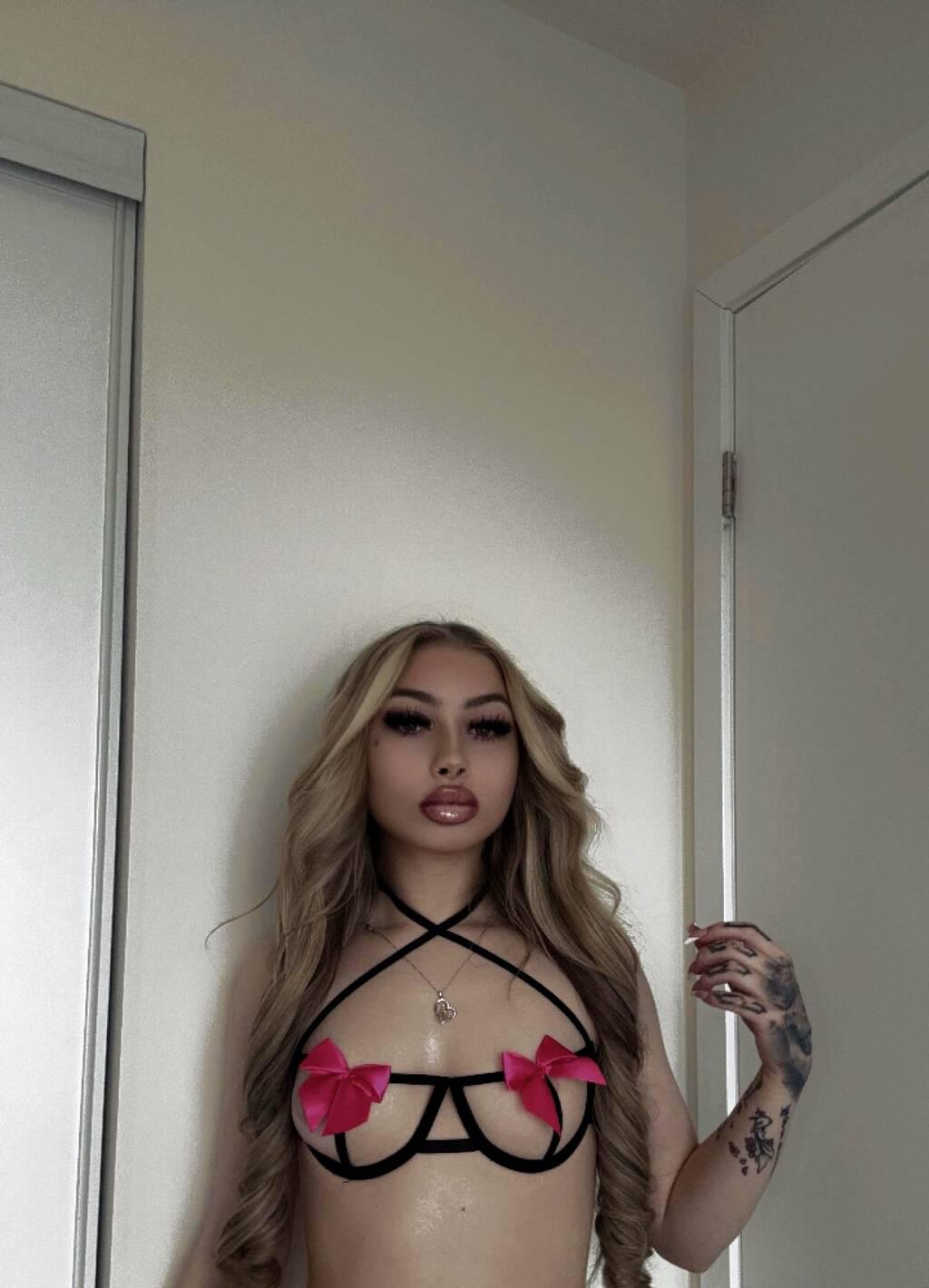 
                        Ava Barbie
                     is Female Escorts. | Barrie | Ontario | Canada | scarletamour.com 