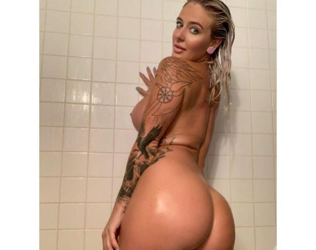 is Female Escorts. | East Midlands | United Kingdom | United Kingdom | scarletamour.com 