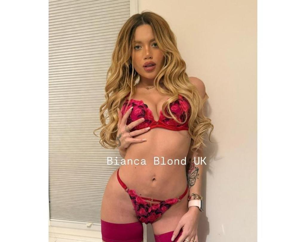  is Female Escorts. | Essex | United Kingdom | United Kingdom | scarletamour.com 