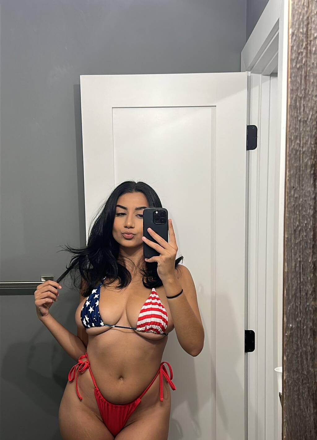
                        Olivia
                     is Female Escorts. | Sherbrooke | Quebec | Canada | scarletamour.com 
