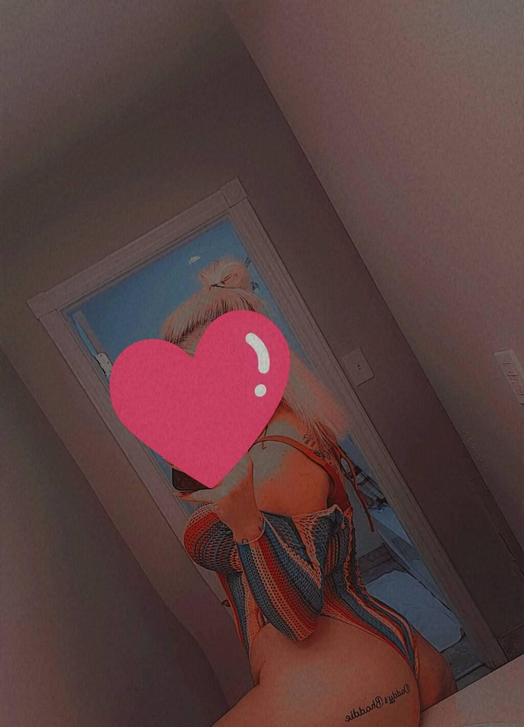 
                        Sasha
                     is Female Escorts. | Moncton | New Brunswick | Canada | scarletamour.com 