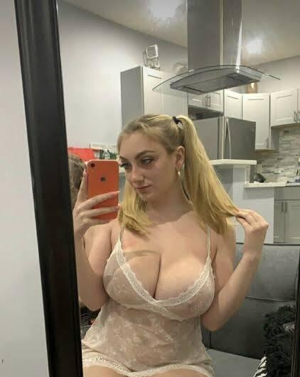 
                        Angela
                     is Female Escorts. | belleville | Ontario | Canada | scarletamour.com 
