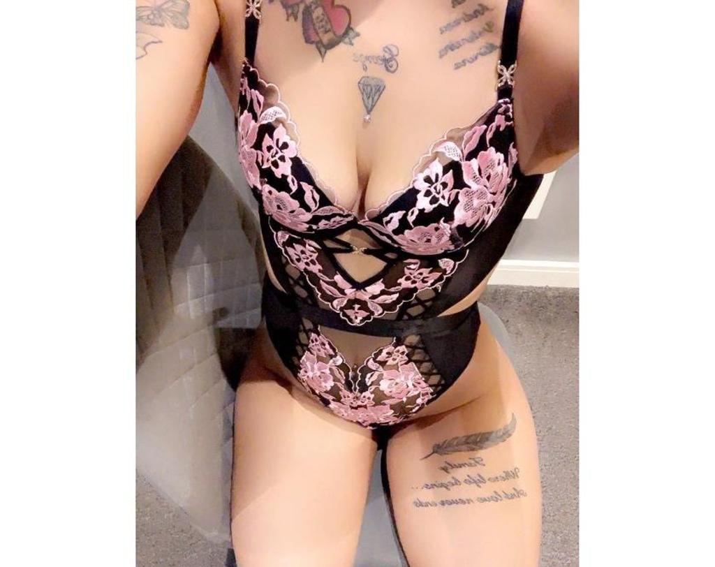  is Female Escorts. | Bath | United Kingdom | United Kingdom | scarletamour.com 