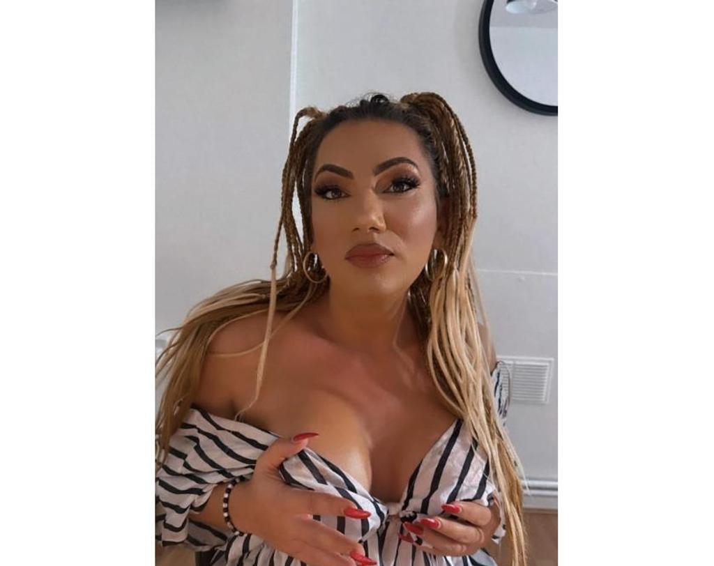  is Female Escorts. | East Midlands | United Kingdom | United Kingdom | scarletamour.com 