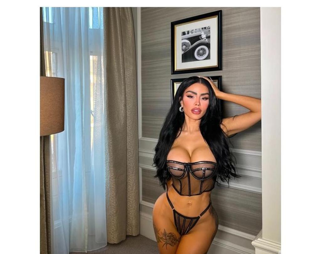  is Female Escorts. | East Midlands | United Kingdom | United Kingdom | scarletamour.com 