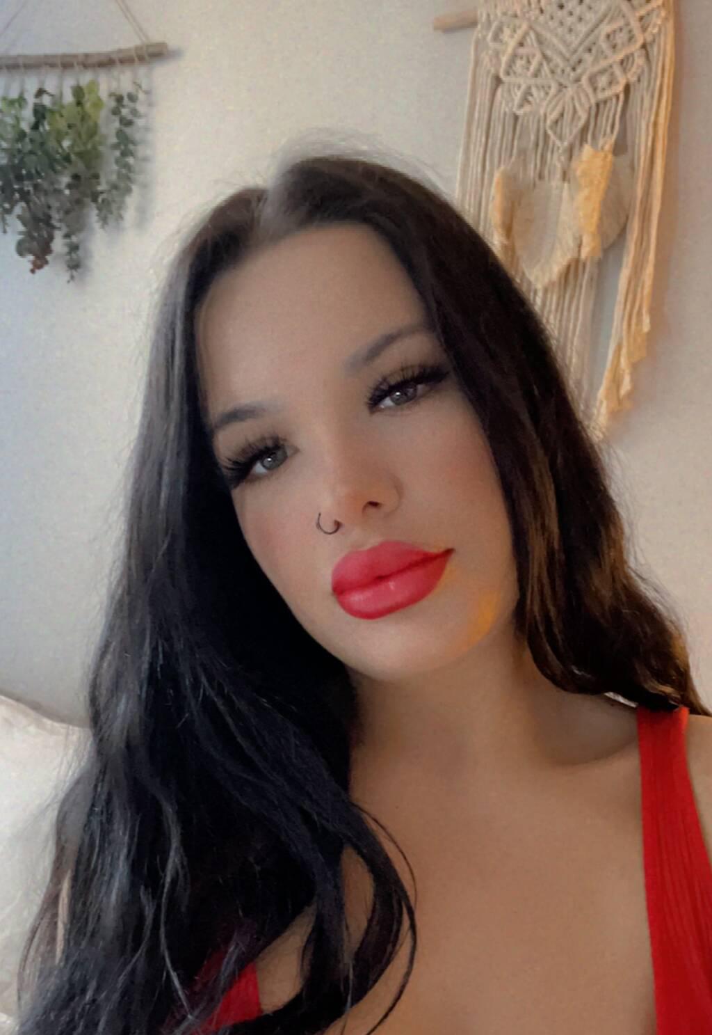 
                        Scarlett rose & bo dix
                     is Female Escorts. | Saskatoon | Saskatchewan | Canada | scarletamour.com 