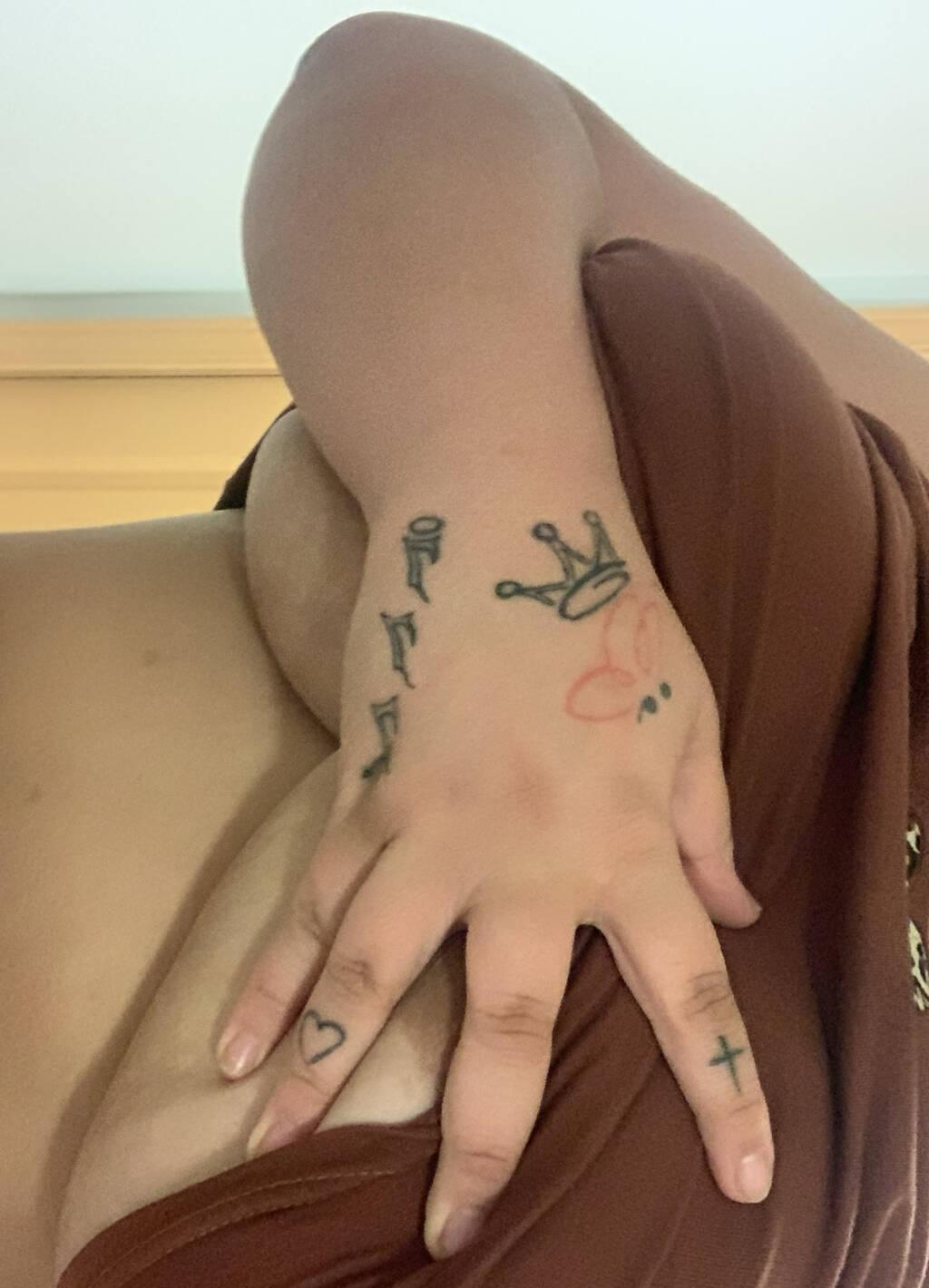 
                        Rose
                     is Female Escorts. | Montreal | Quebec | Canada | scarletamour.com 