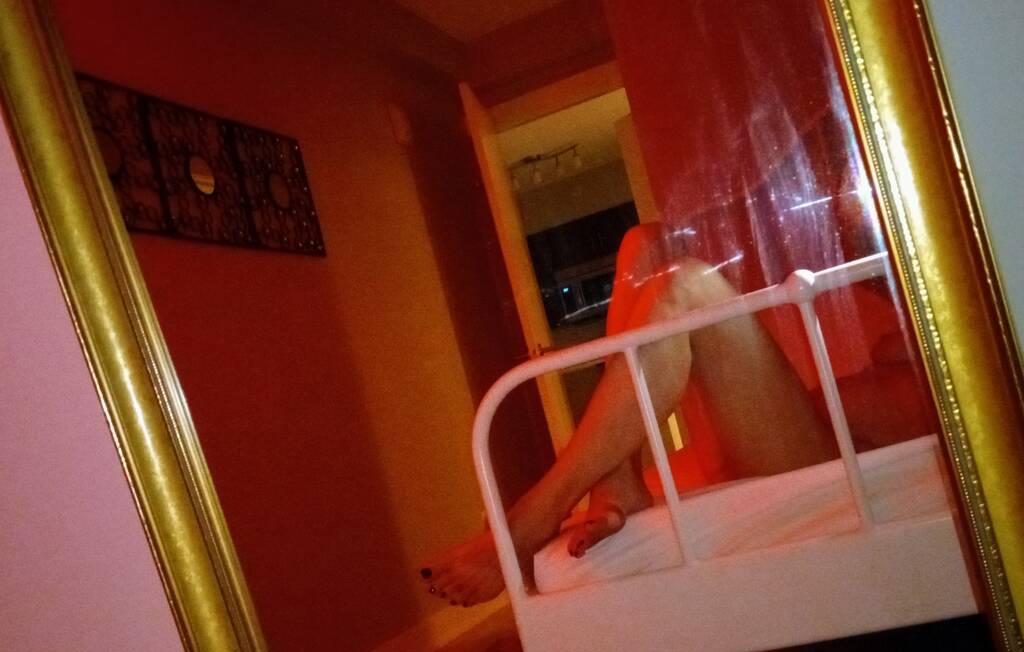 
                        Elzora
                     is Female Escorts. | Red Deer | Alberta | Canada | scarletamour.com 