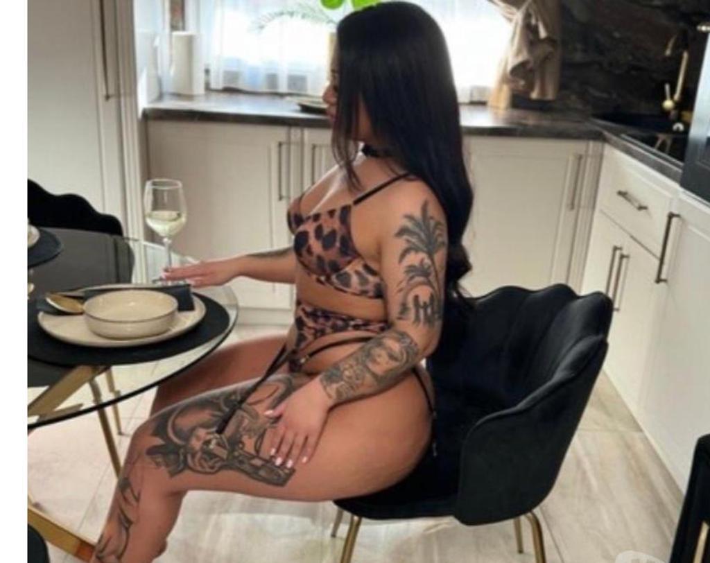  is Female Escorts. | Cambridge | United Kingdom | United Kingdom | scarletamour.com 