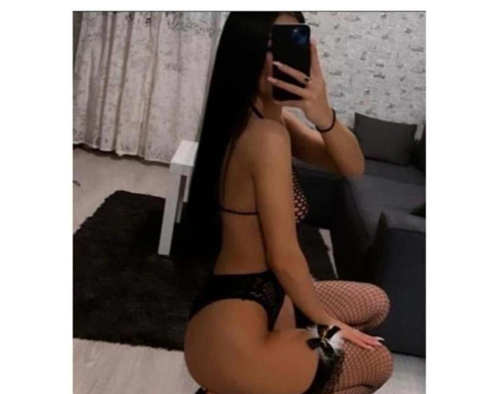  is Female Escorts. | Devon | United Kingdom | United Kingdom | scarletamour.com 