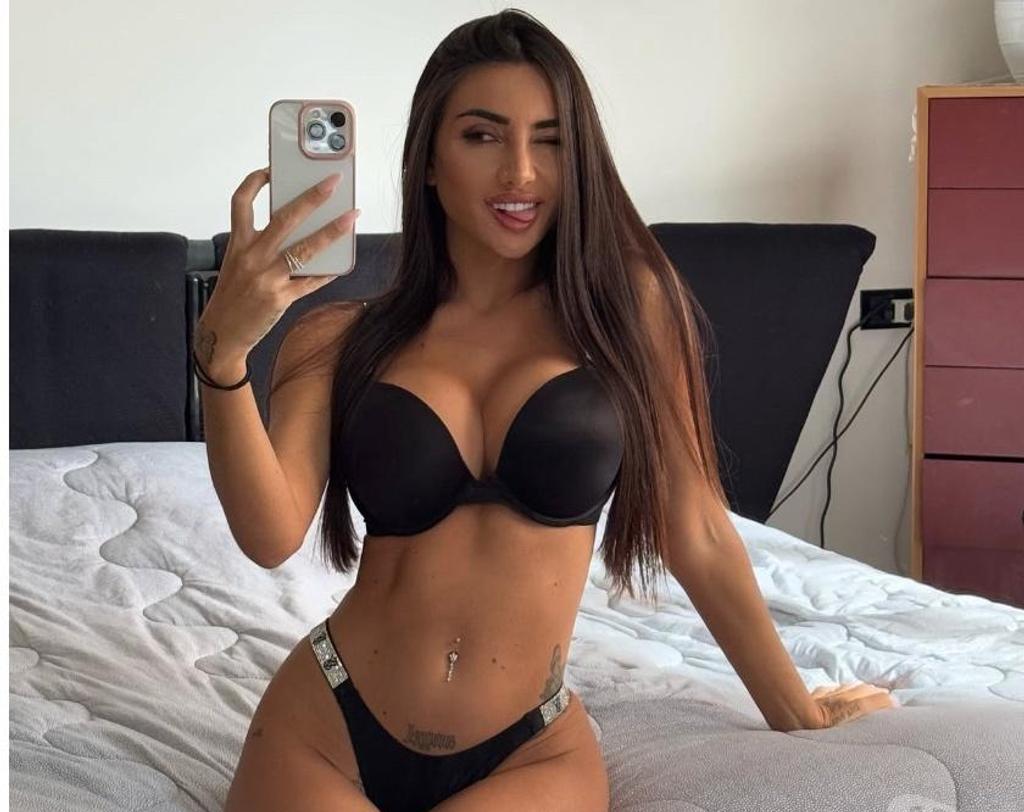  is Female Escorts. | Sheffield | United Kingdom | United Kingdom | scarletamour.com 