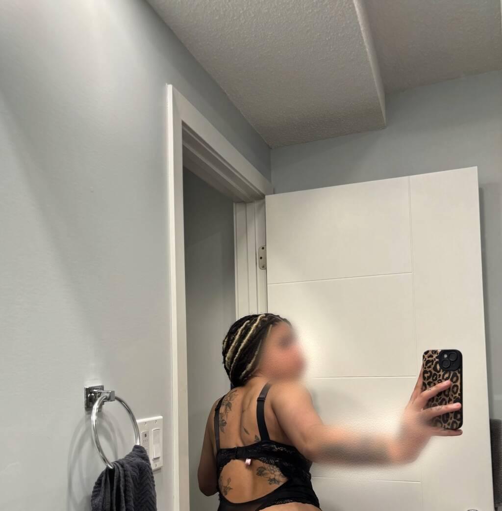 
                        Jayla
                     is Female Escorts. | Calgary | Alberta | Canada | scarletamour.com 