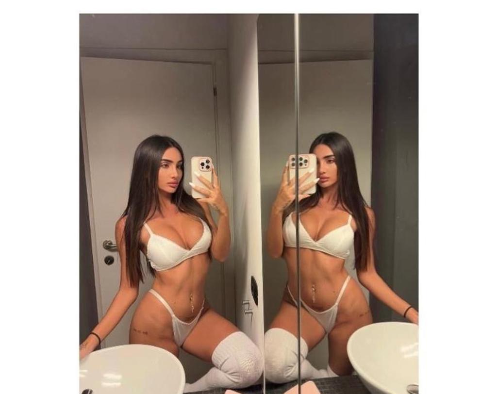  is Female Escorts. | Kent | United Kingdom | United Kingdom | scarletamour.com 