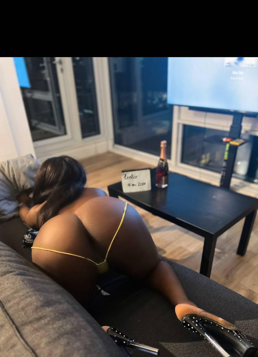 
                        Sheyla
                     is Female Escorts. | Trois Rivieres | Quebec | Canada | scarletamour.com 