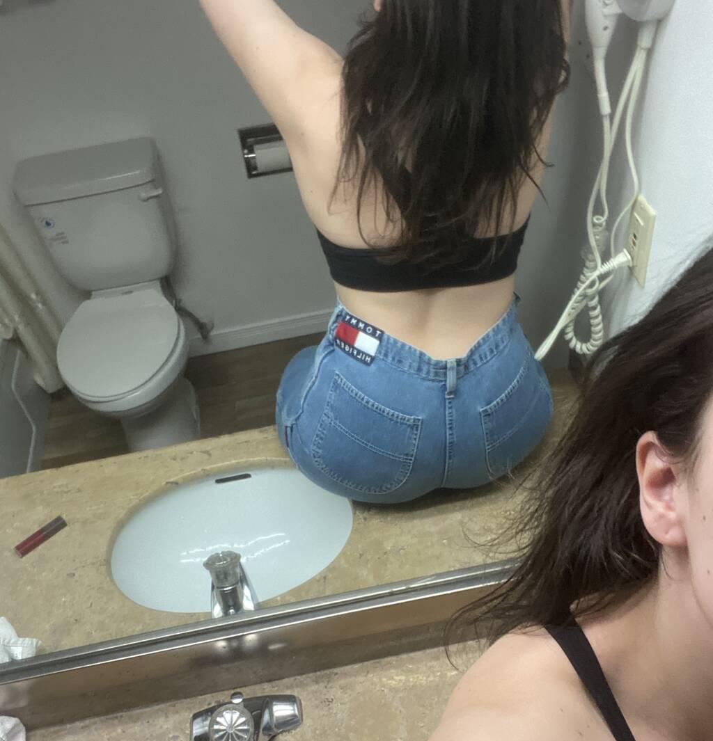 
                        Kiera
                     is Female Escorts. | Sudbury | Ontario | Canada | scarletamour.com 