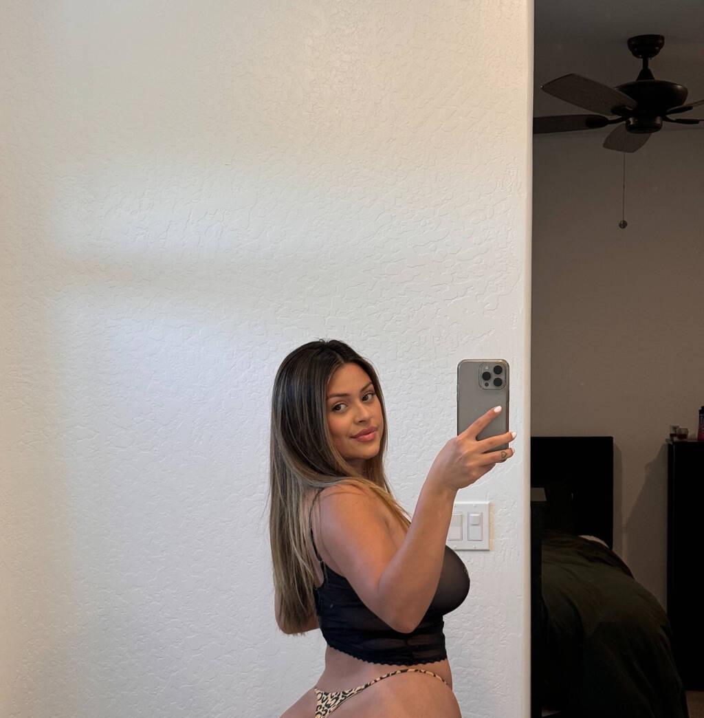 
                        Vivain
                     is Female Escorts. | Calgary | Alberta | Canada | scarletamour.com 