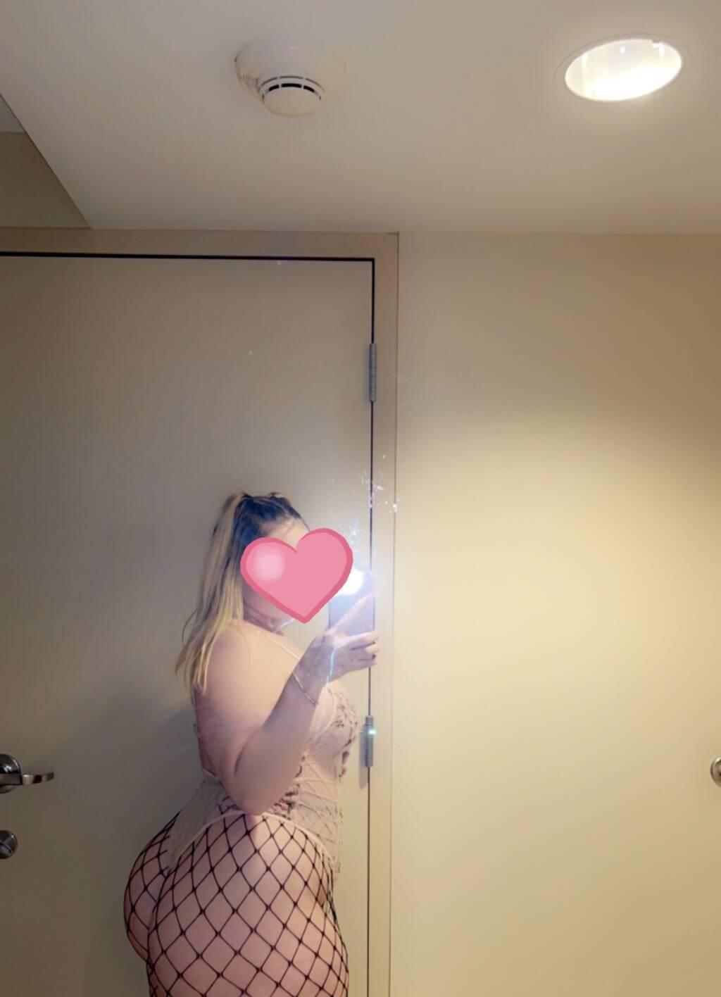
                        Layla
                     is Female Escorts. | Victoria | British Columbia | Canada | scarletamour.com 