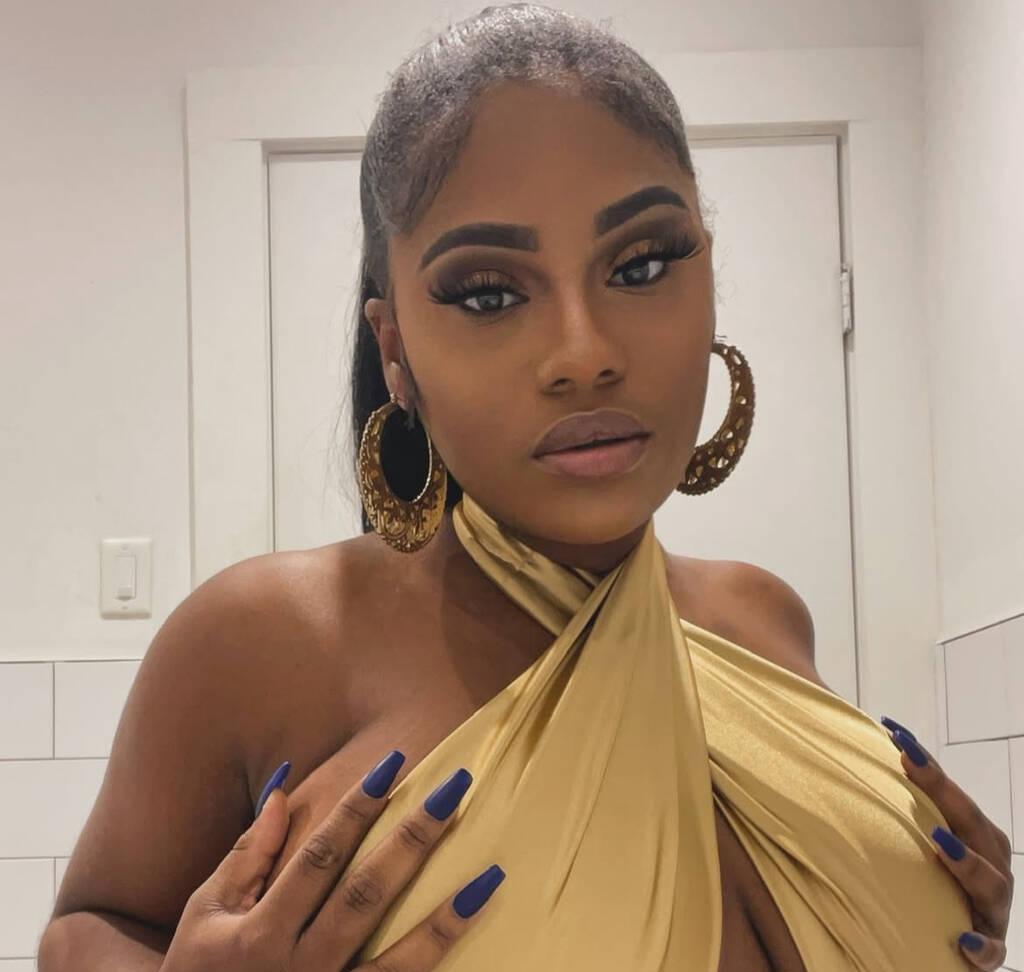 
                        Cinnamon
                     is Female Escorts. | Owen Sound | Ontario | Canada | scarletamour.com 