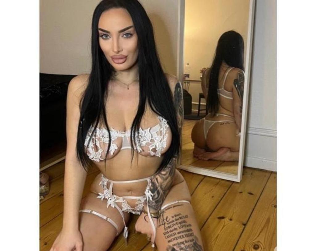  is Female Escorts. | Bath | United Kingdom | United Kingdom | scarletamour.com 