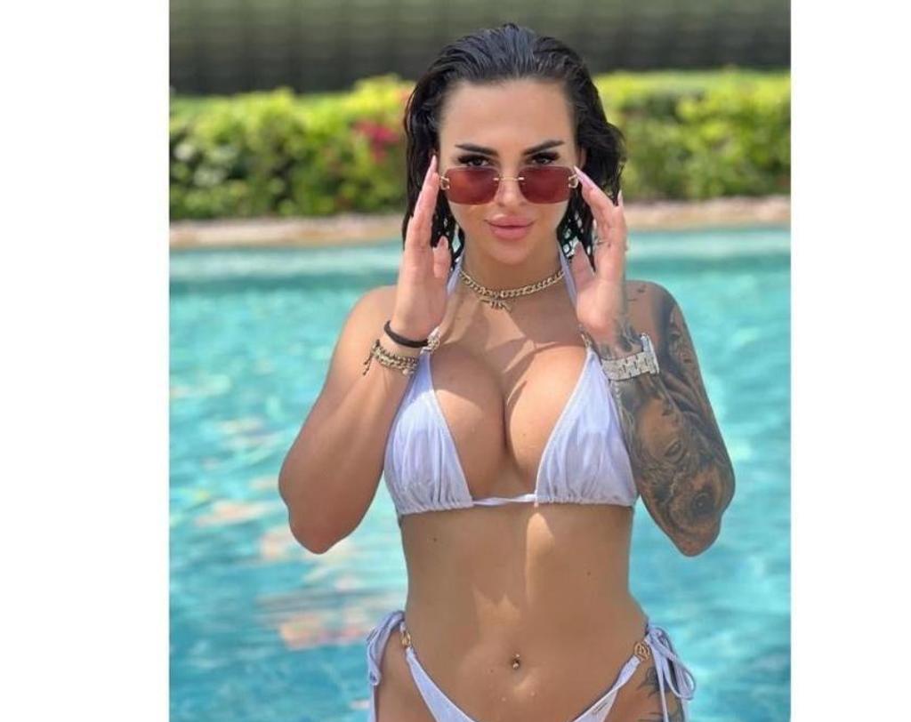  is Female Escorts. | Devon | United Kingdom | United Kingdom | scarletamour.com 