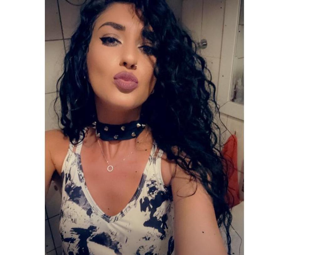  is Female Escorts. | Essex | United Kingdom | United Kingdom | scarletamour.com 
