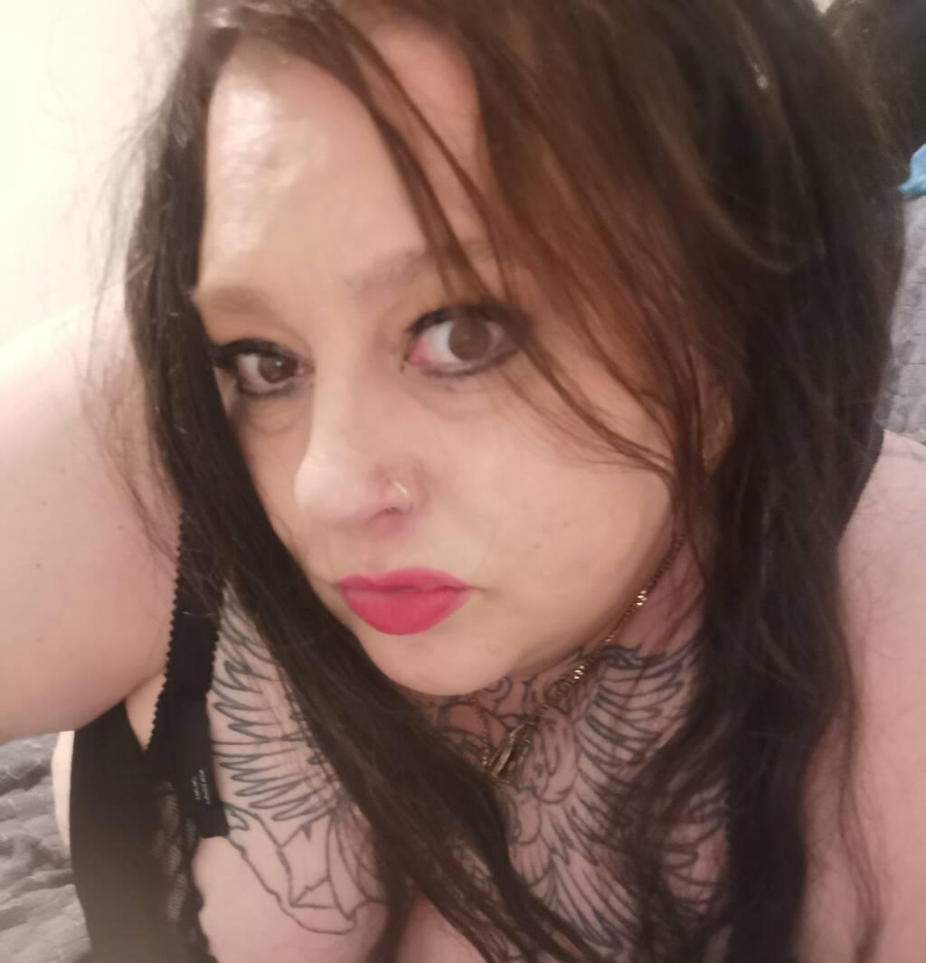 
                        ...Rose queen
                     is Female Escorts. | Edmonton | Alberta | Canada | scarletamour.com 