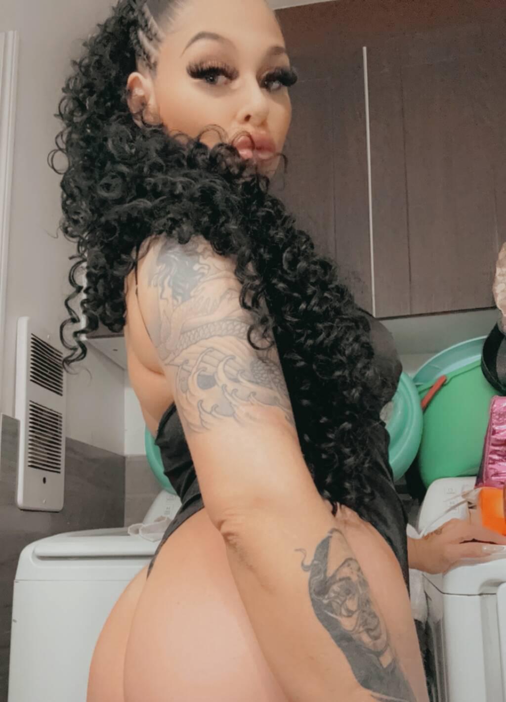 
                        Allysa Love
                     is Female Escorts. | St. Albert | Alberta | Canada | scarletamour.com 