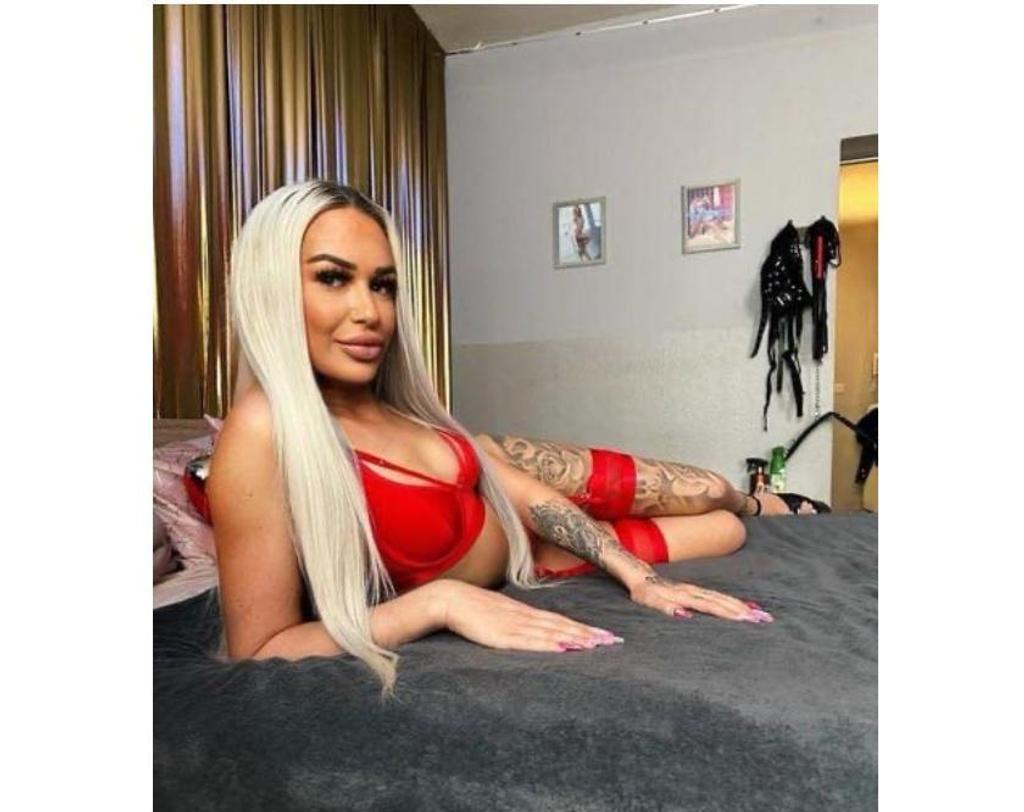  is Female Escorts. | Devon | United Kingdom | United Kingdom | scarletamour.com 