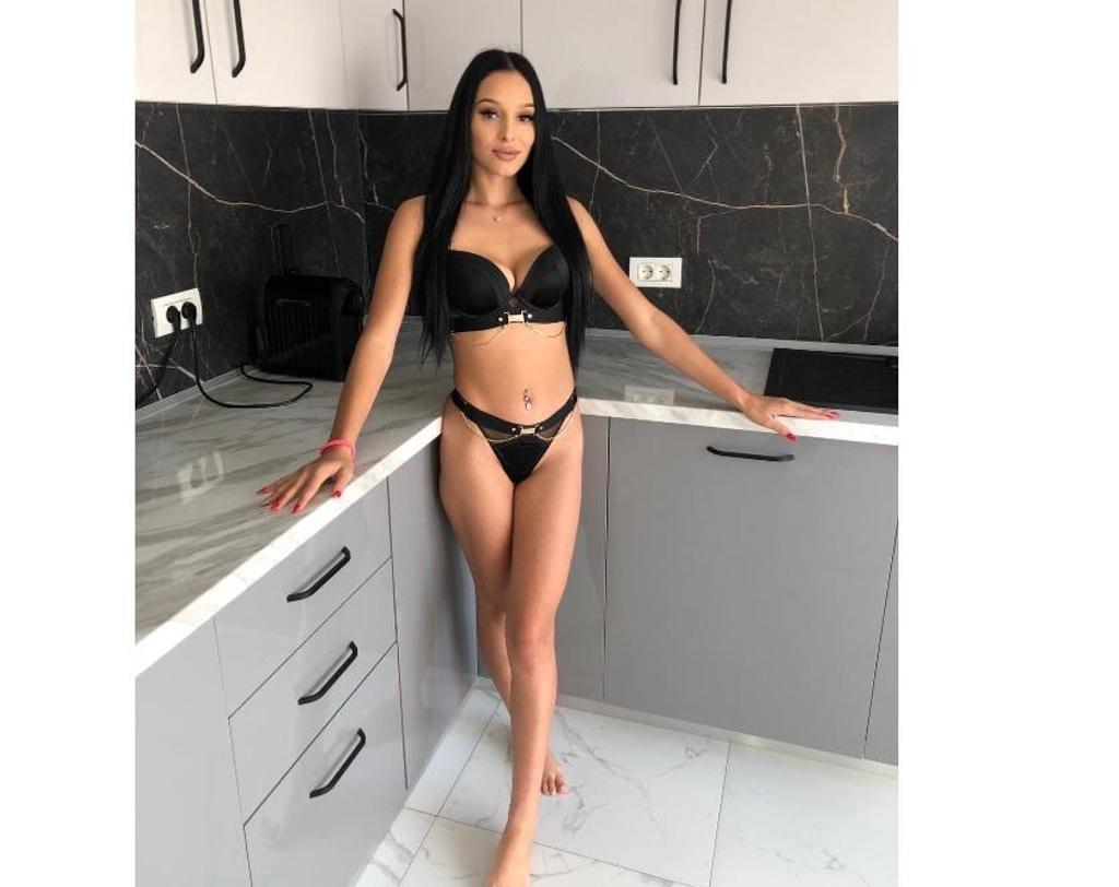  is Female Escorts. | Sheffield | United Kingdom | United Kingdom | scarletamour.com 