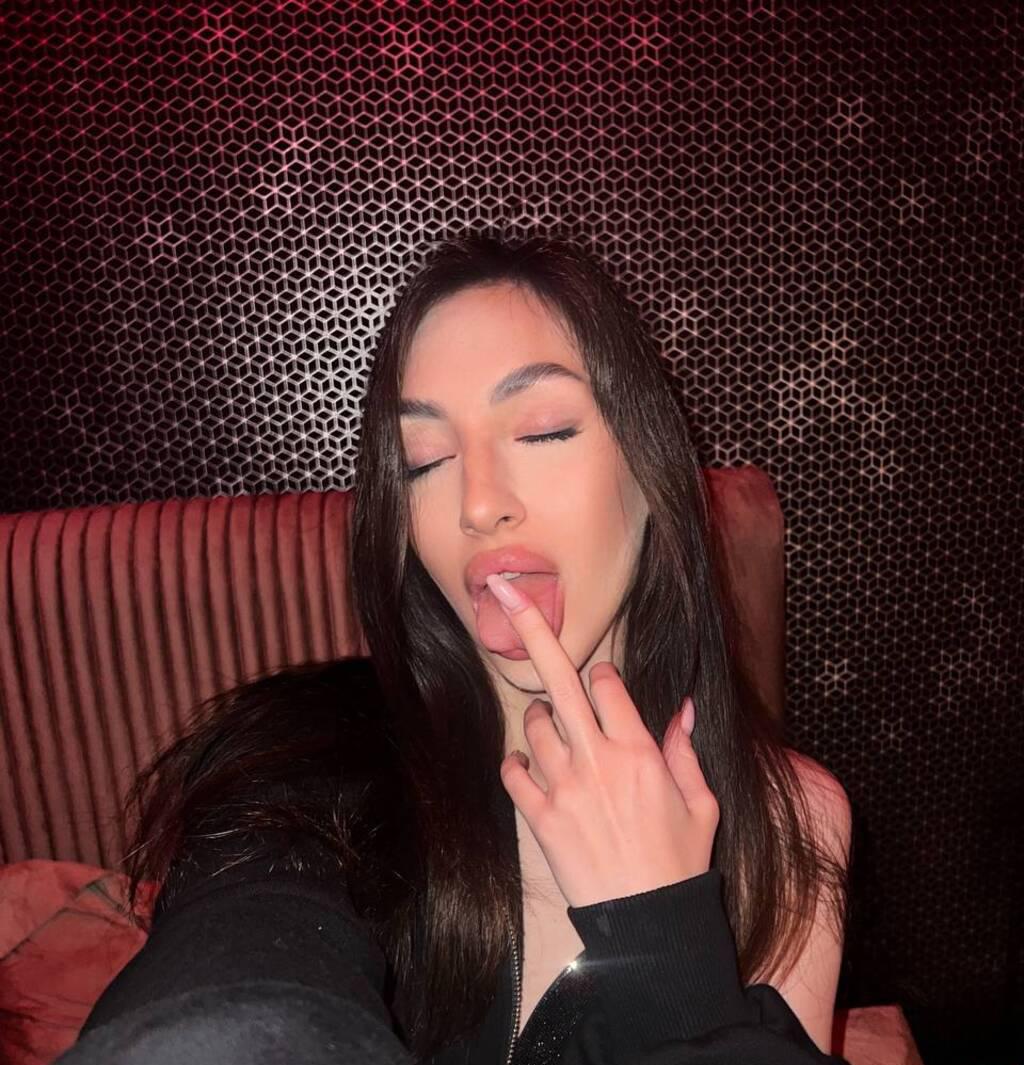 
                        sophie
                     is Female Escorts. | Toronto | Ontario | Canada | scarletamour.com 