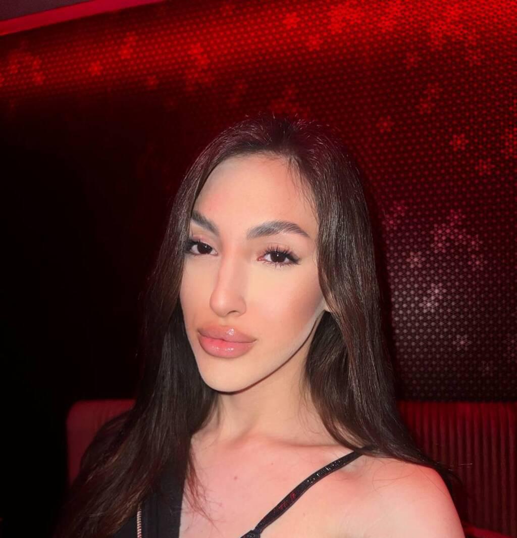 
                        sophie
                     is Female Escorts. | Toronto | Ontario | Canada | scarletamour.com 