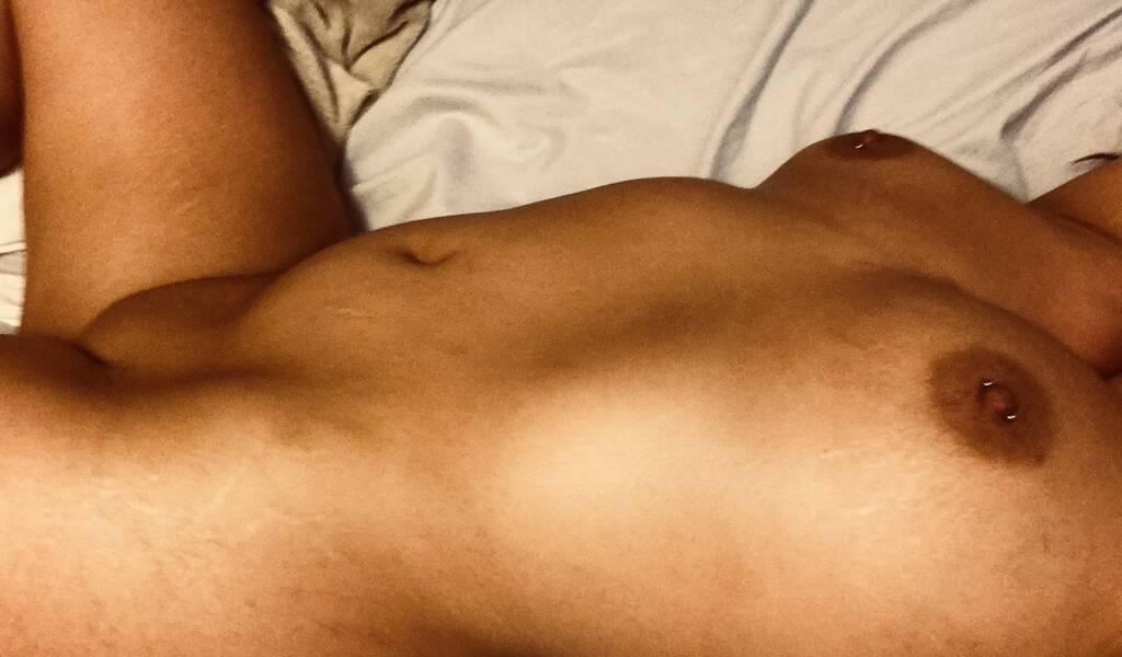 
                        Amore Ryder/Scarlett P
                     is Female Escorts. | Calgary | Alberta | Canada | scarletamour.com 