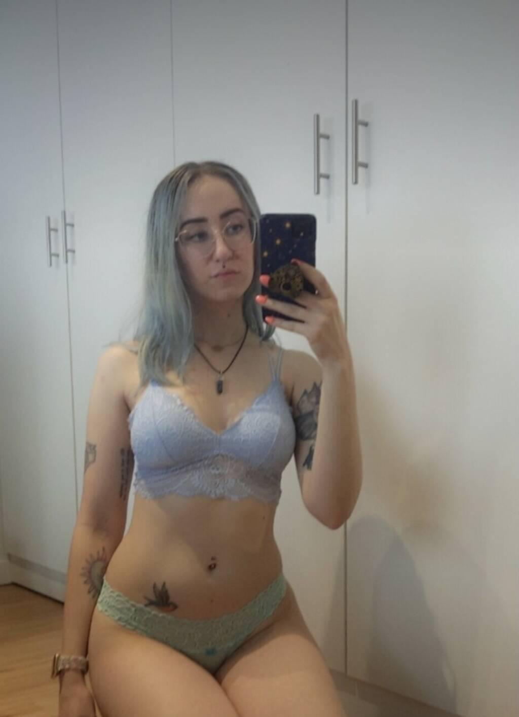 
                        Angela
                     is Female Escorts. | Comox Balley | British Columbia | Canada | scarletamour.com 