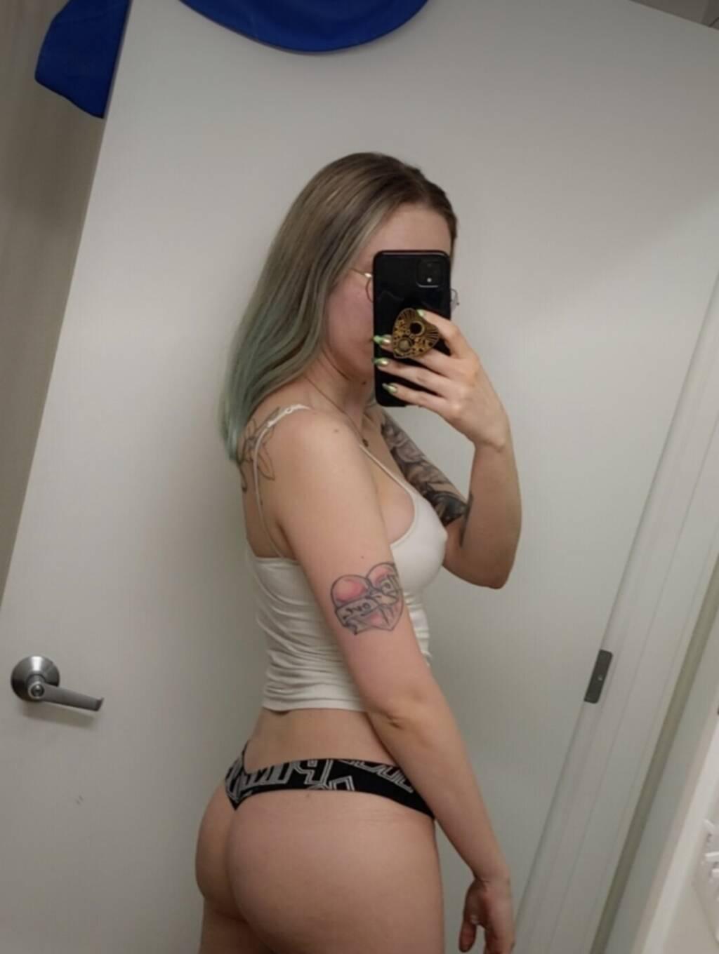 
                        Angela
                     is Female Escorts. | Brandon | Manitoba | Canada | scarletamour.com 