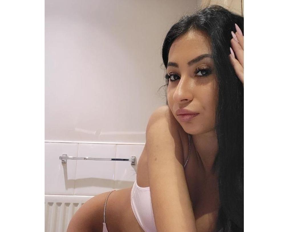  is Female Escorts. | Newcastle | United Kingdom | United Kingdom | scarletamour.com 