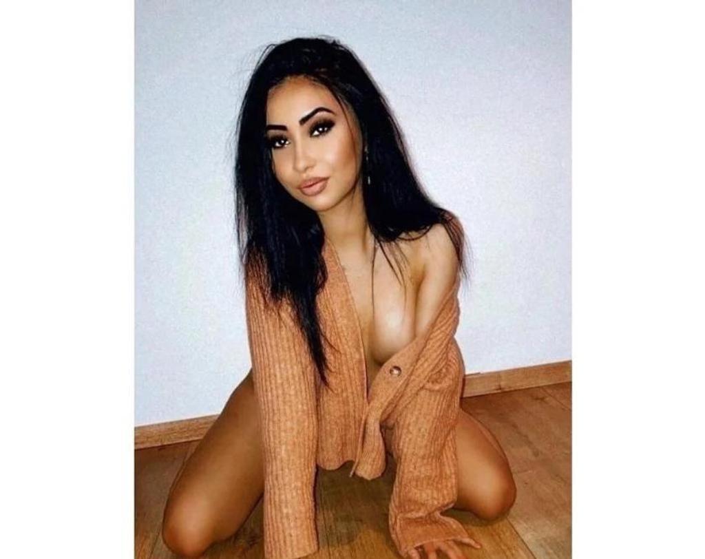  is Female Escorts. | Aberdeen | United Kingdom | United Kingdom | scarletamour.com 