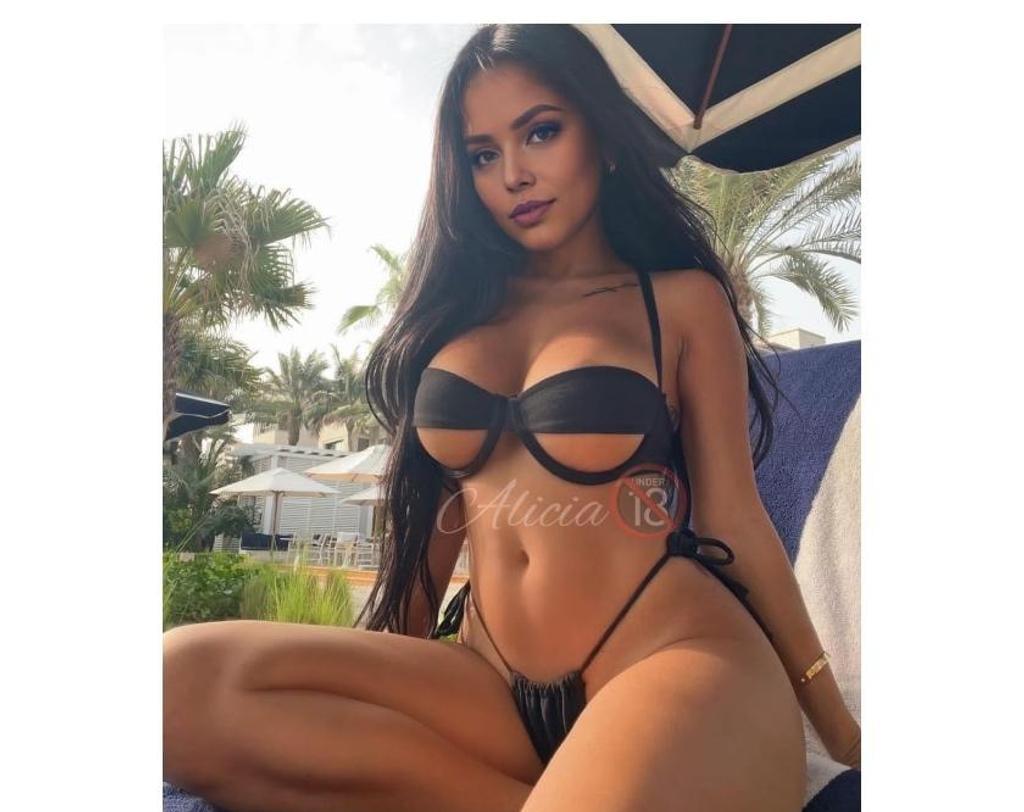  is Female Escorts. | Essex | United Kingdom | United Kingdom | scarletamour.com 