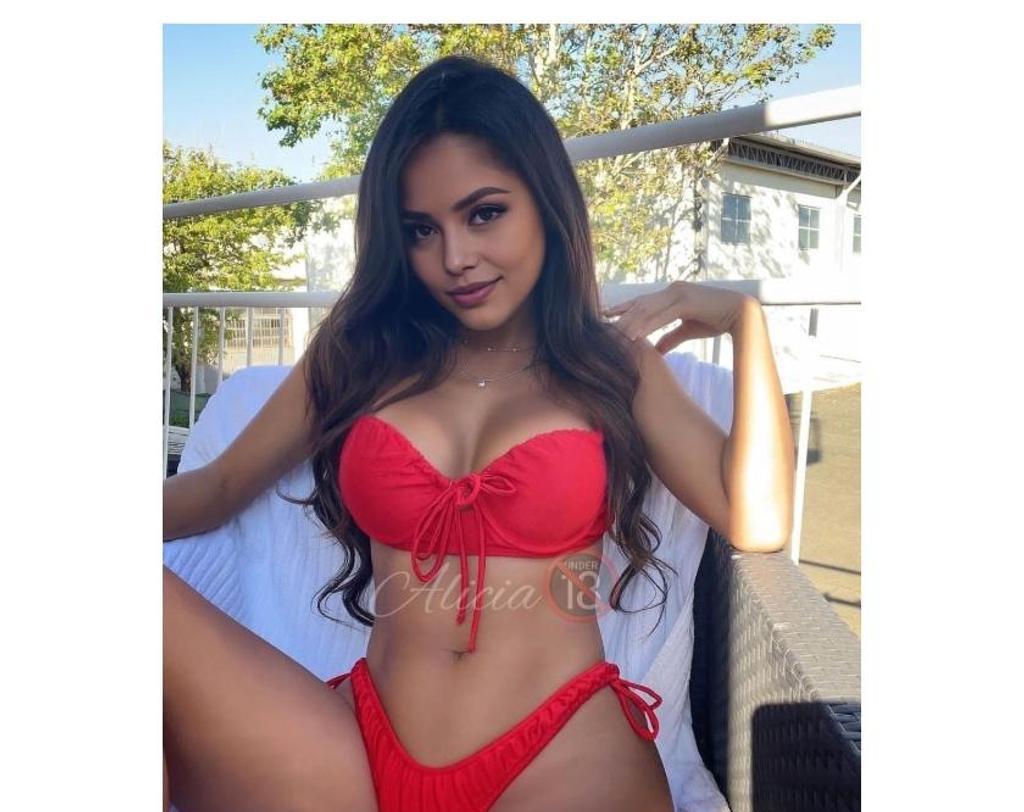  is Female Escorts. | Essex | United Kingdom | United Kingdom | scarletamour.com 