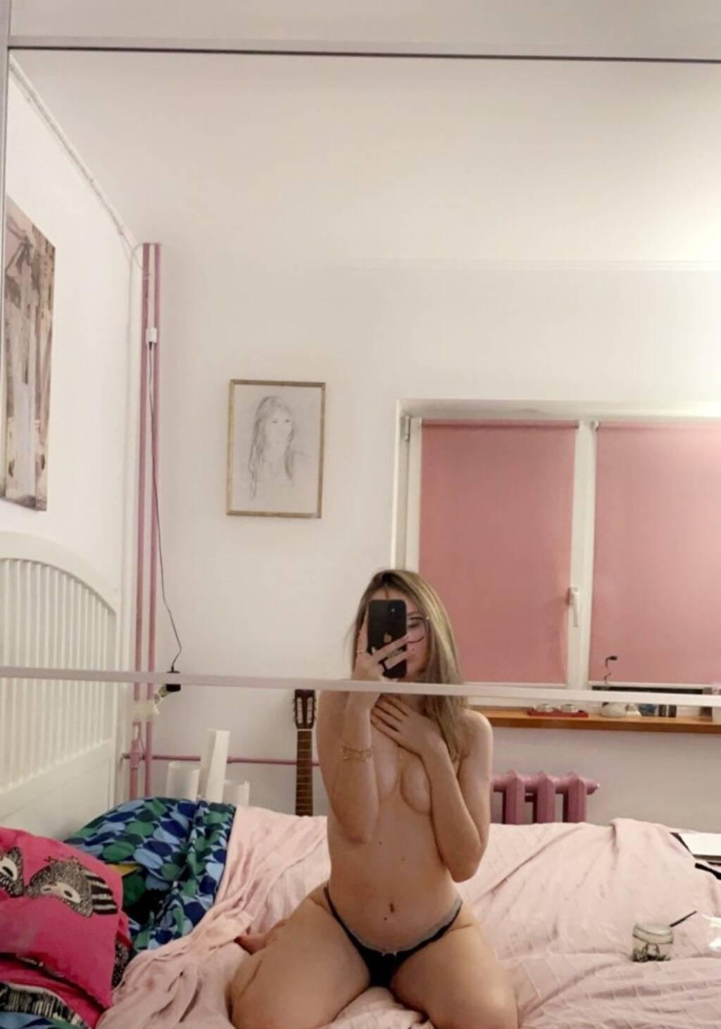 
                        Lea
                     is Female Escorts. | Thunder Bay | Ontario | Canada | scarletamour.com 