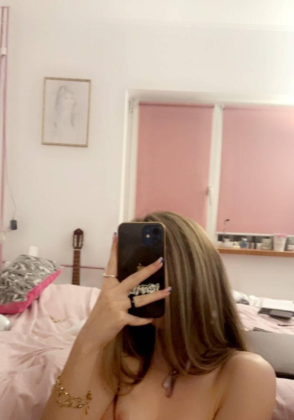 
                        Lea
                     is Female Escorts. | Thunder Bay | Ontario | Canada | scarletamour.com 