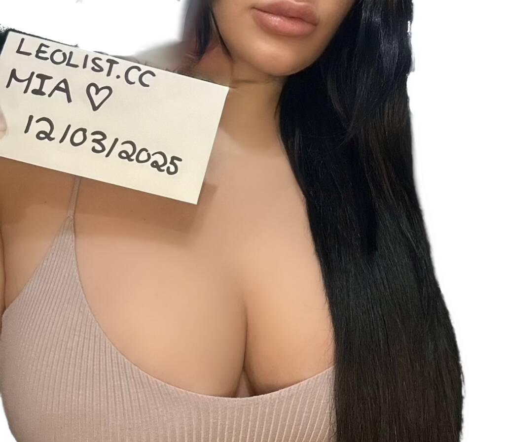 
                        Mia ARGENT COMPTANT
                     is Female Escorts. | Sherbrooke | Quebec | Canada | scarletamour.com 