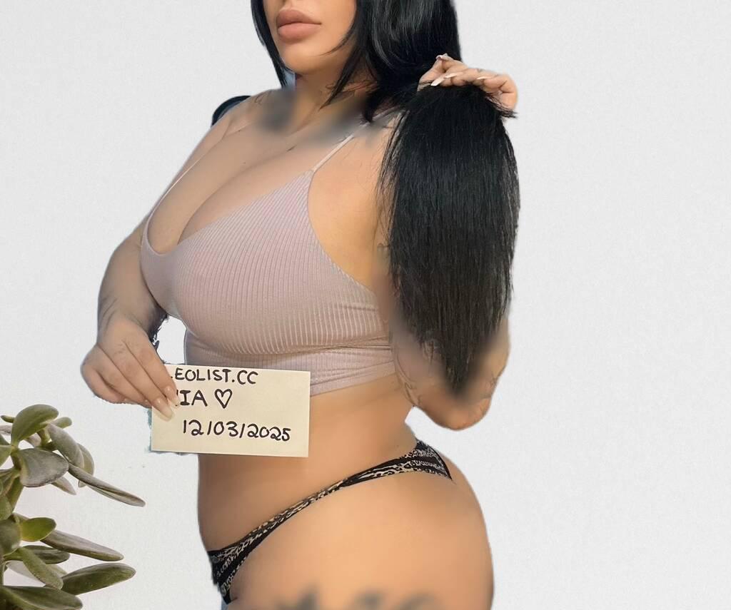 
                        Mia ARGENT COMPTANT
                     is Female Escorts. | Sherbrooke | Quebec | Canada | scarletamour.com 